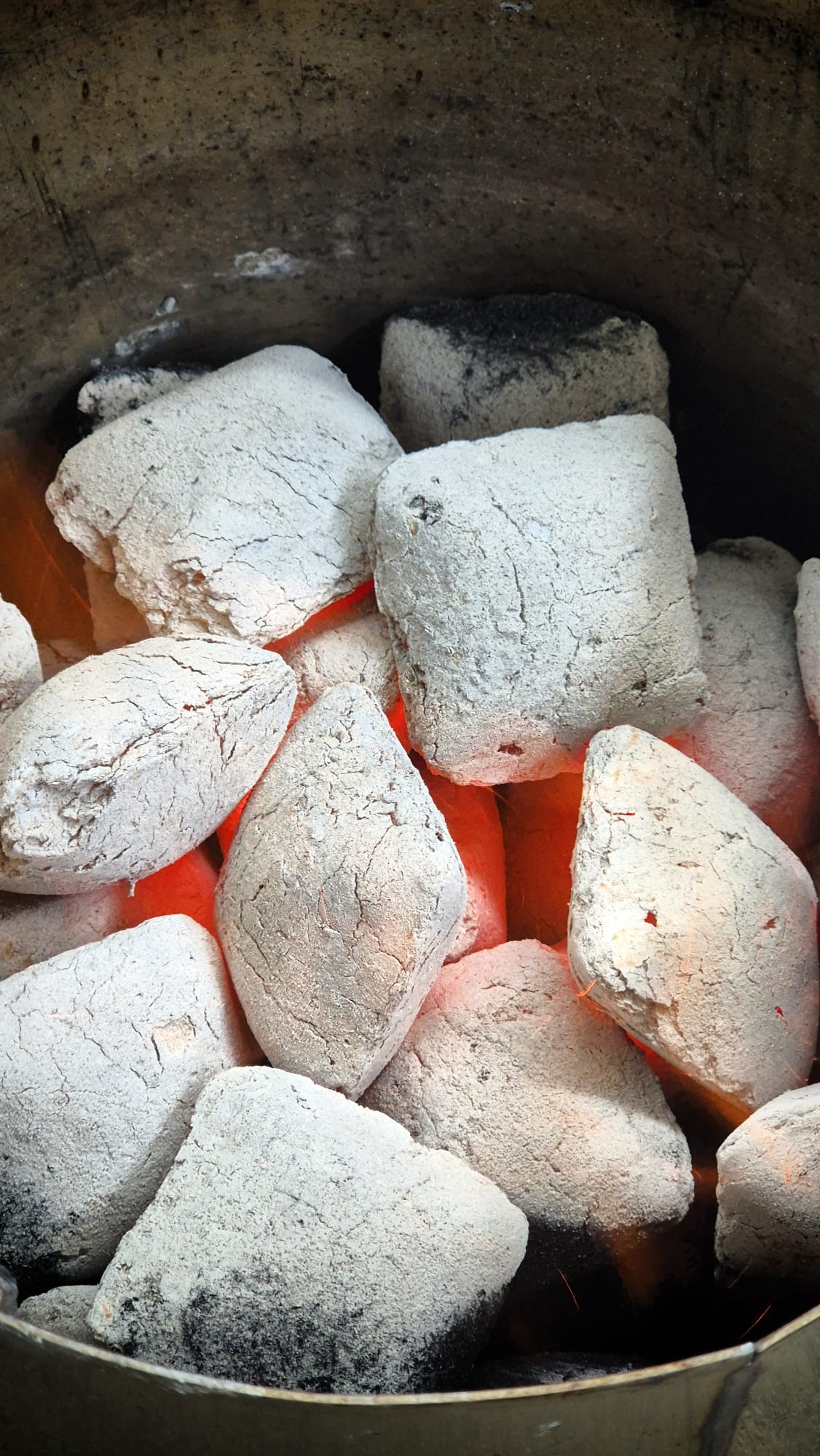 Έτοιμα κάρβουνα VN BBQ για ψήσιμο